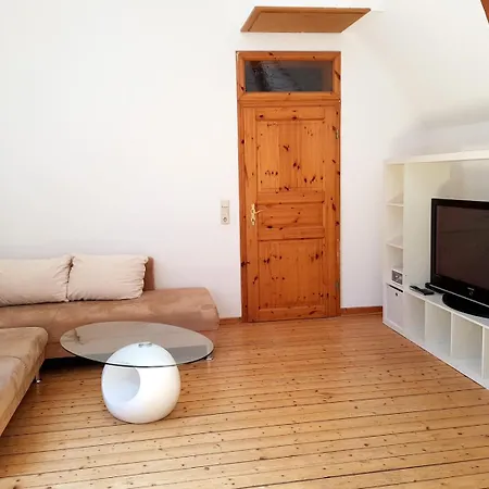 Schreinerei Adenauer Apartamento *